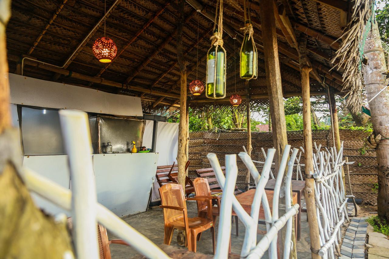 Sea Shine Beach Resort Mirissa Exteriör bild